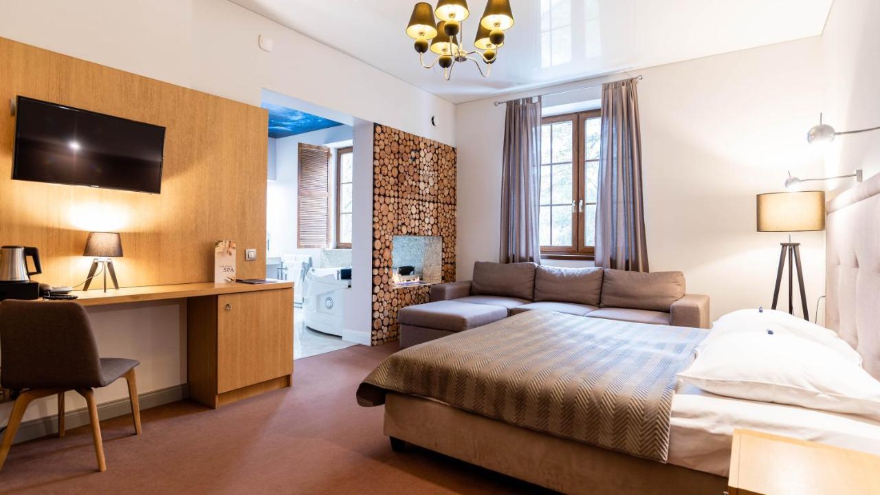 Carynska Resort & Spa Lutowiska Bagian luar foto