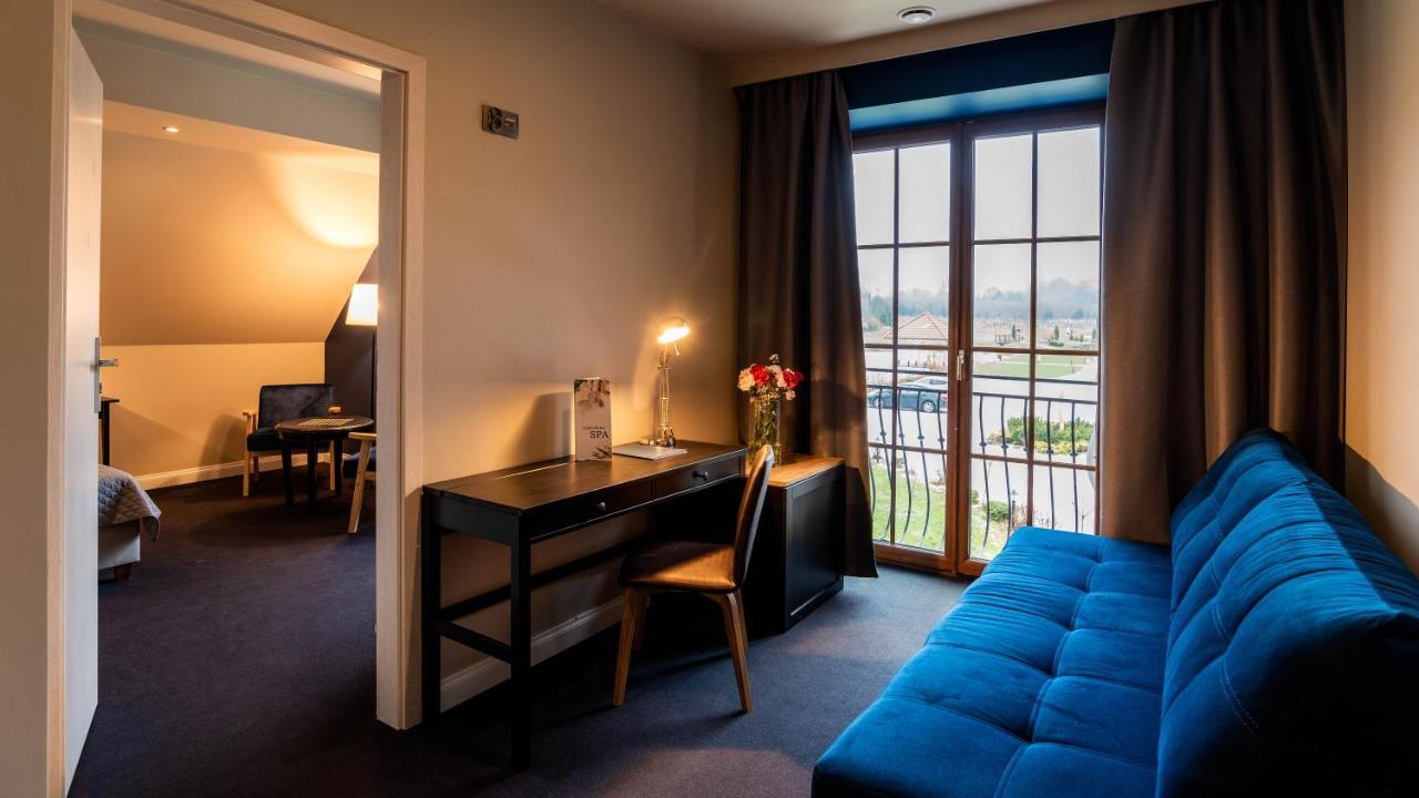 Carynska Resort & Spa Lutowiska Bagian luar foto