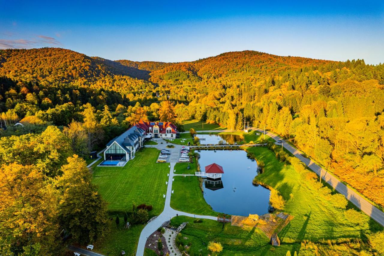 Carynska Resort & Spa Lutowiska Bagian luar foto