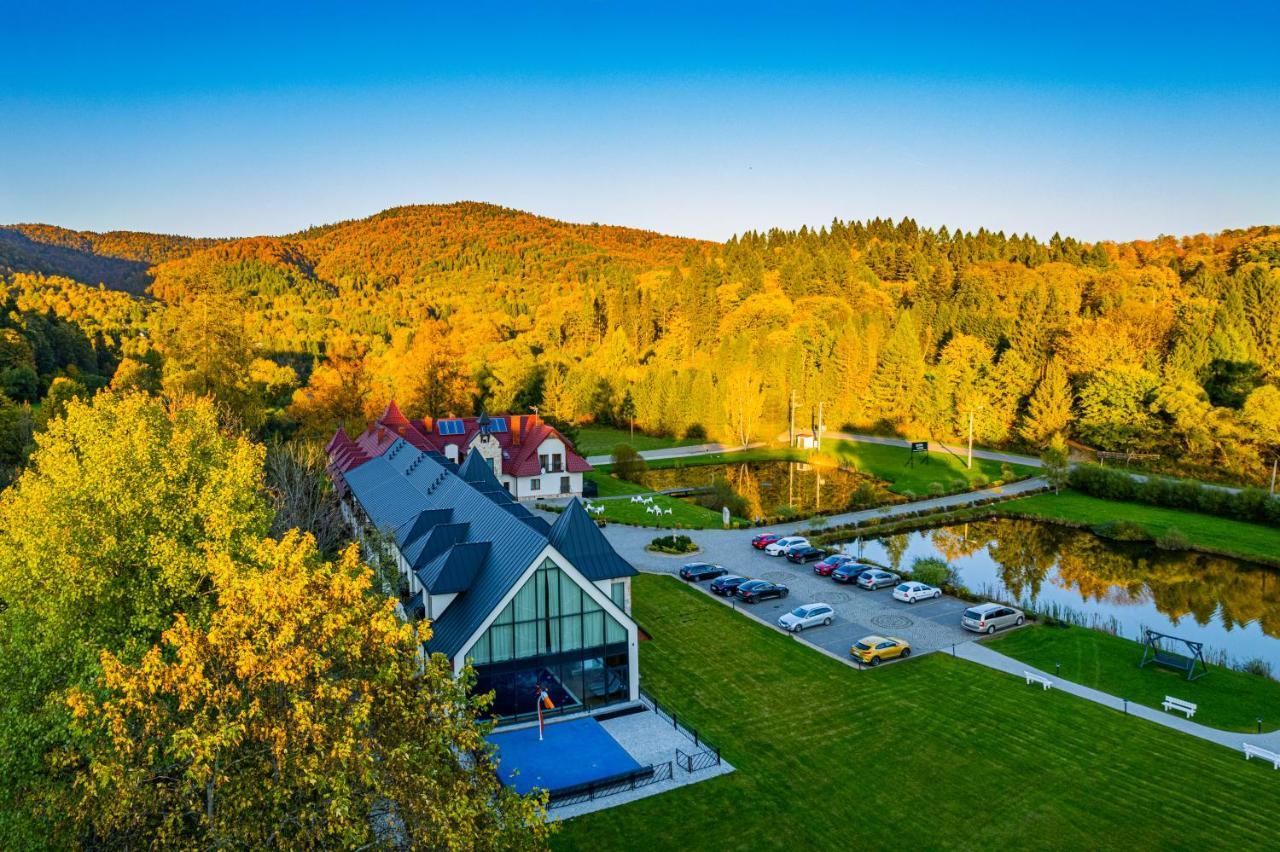 Carynska Resort & Spa Lutowiska Bagian luar foto