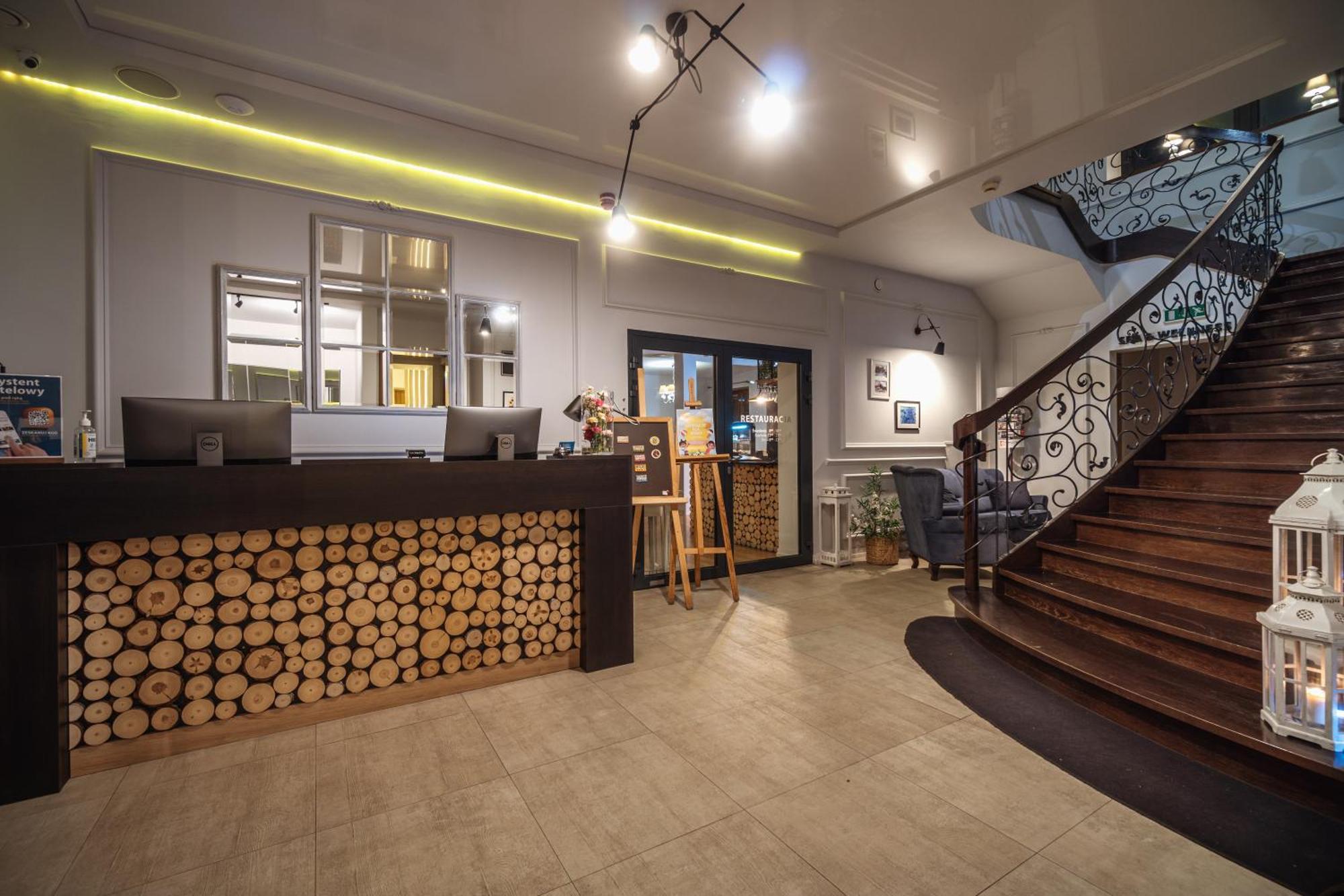 Carynska Resort & Spa Lutowiska Bagian luar foto