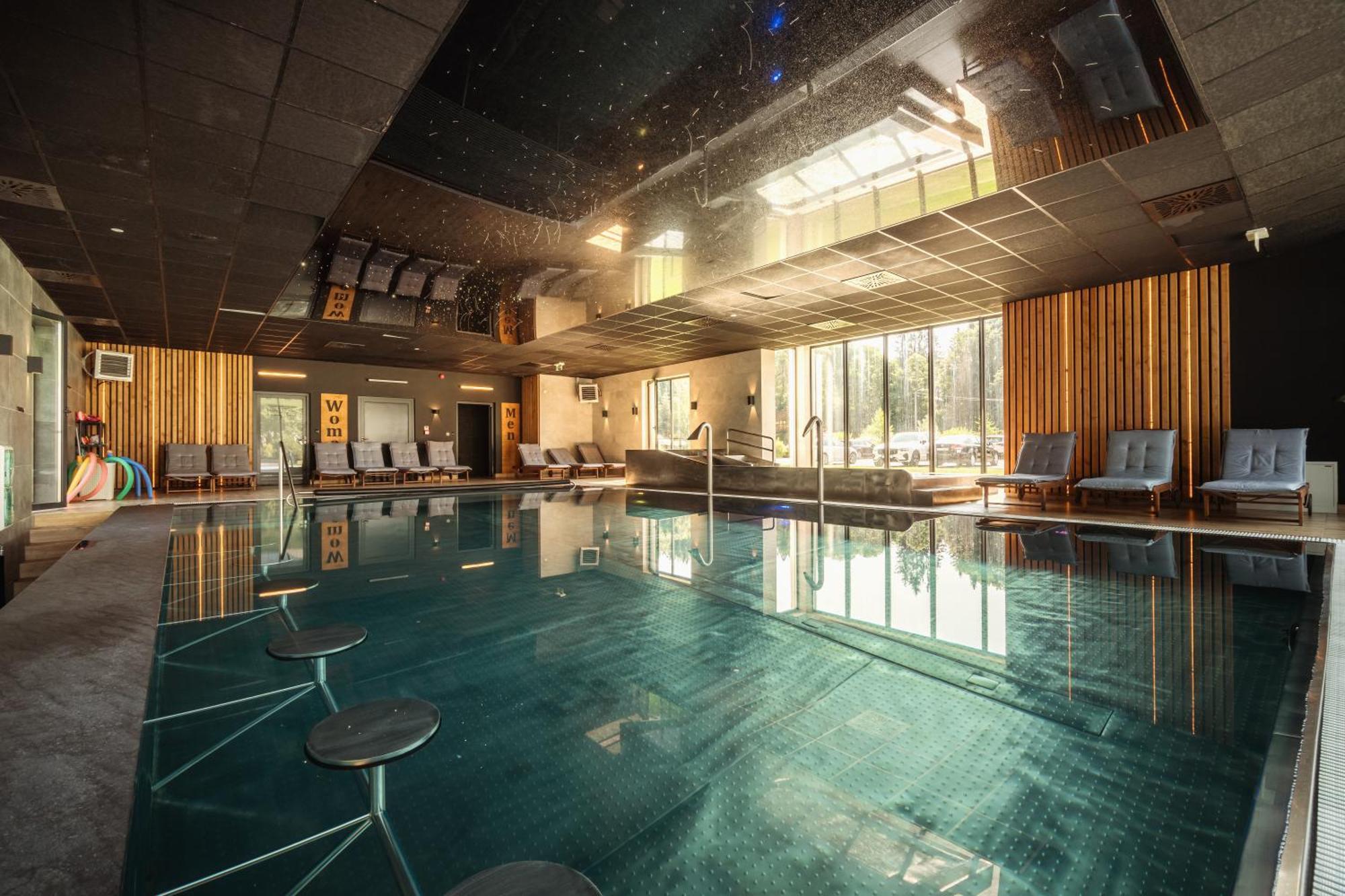 Carynska Resort & Spa Lutowiska Bagian luar foto
