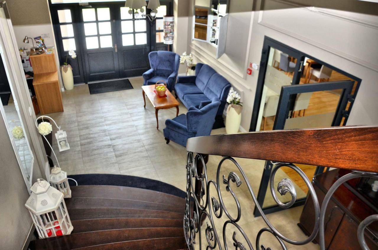 Carynska Resort & Spa Lutowiska Bagian luar foto
